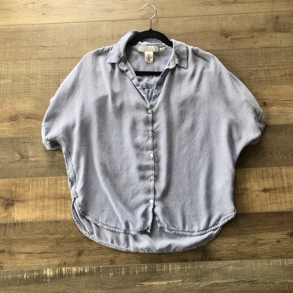 H&M Tops - H&M L.O.G.G. Basic Button Up